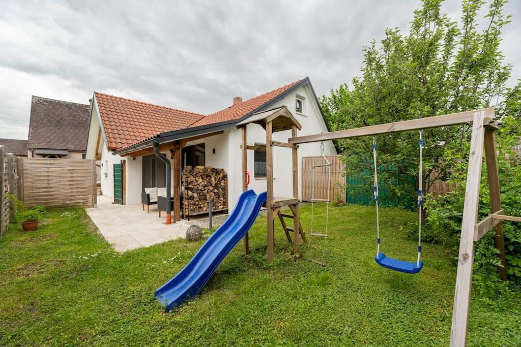 ליבניץ Idyllic Holiday Home - Relaxation Place מראה חיצוני תמונה